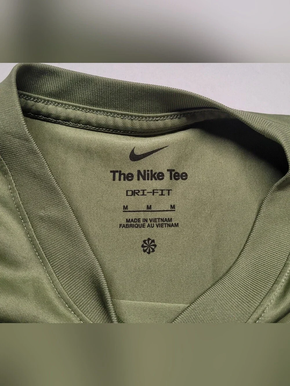 Nike boy’s set size medium